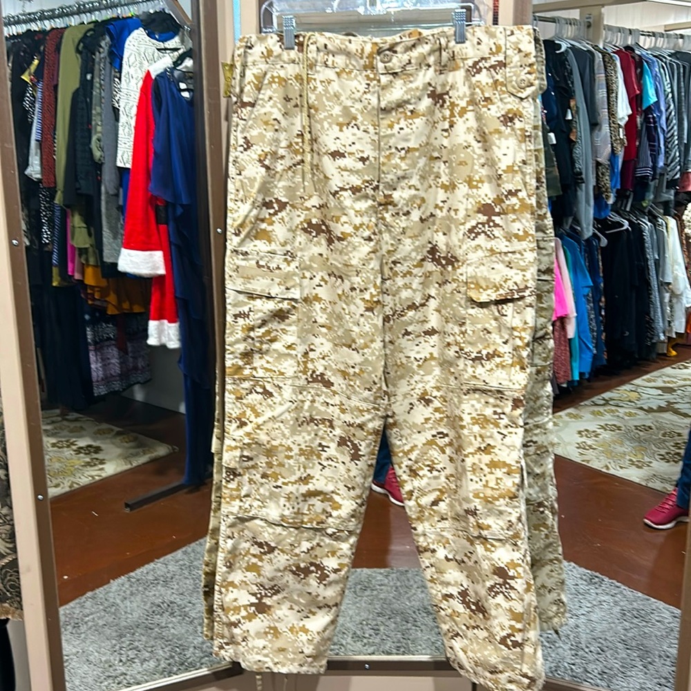 Excellent Condition Size Large/Extra Large - image 1